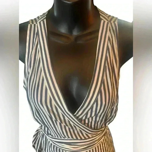 J. Crew white/blue Striped beach wrap dress silky-soft fabric ruffled hem XXS - Picture 3 of 9